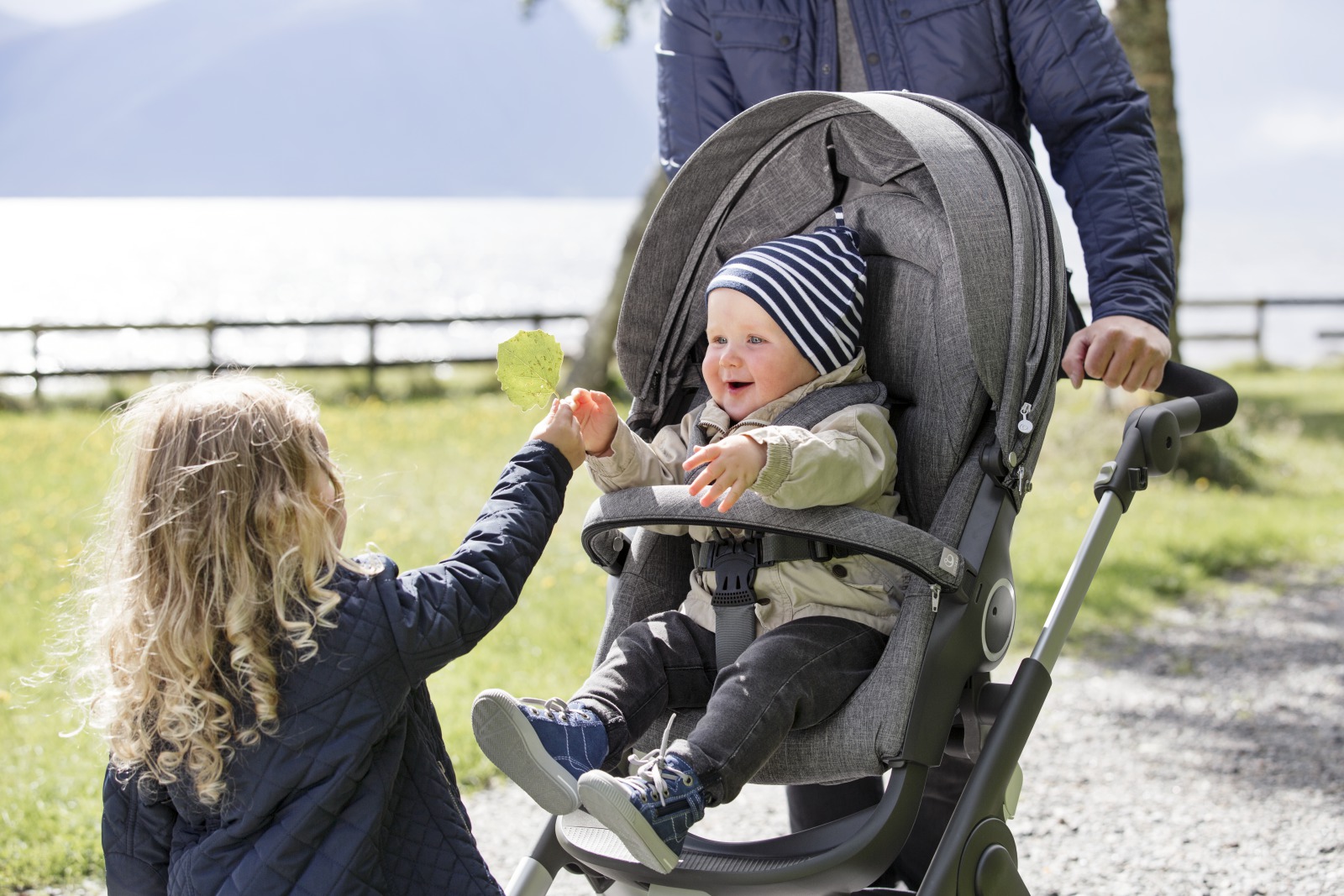 Stokke&reg; Trailz&trade; Terrain. With Stokke&reg; Stroller Seat, Black melange.